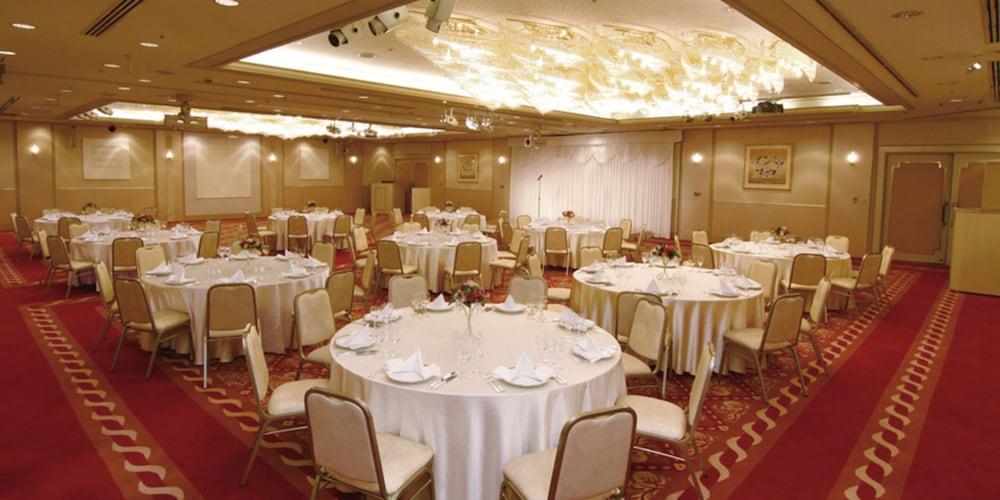 Hotel Green Tower Makuhari Csiba Kültér fotó